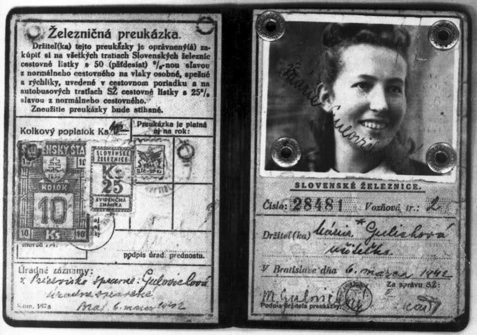 Maria Gulovich, ID card. 1942.