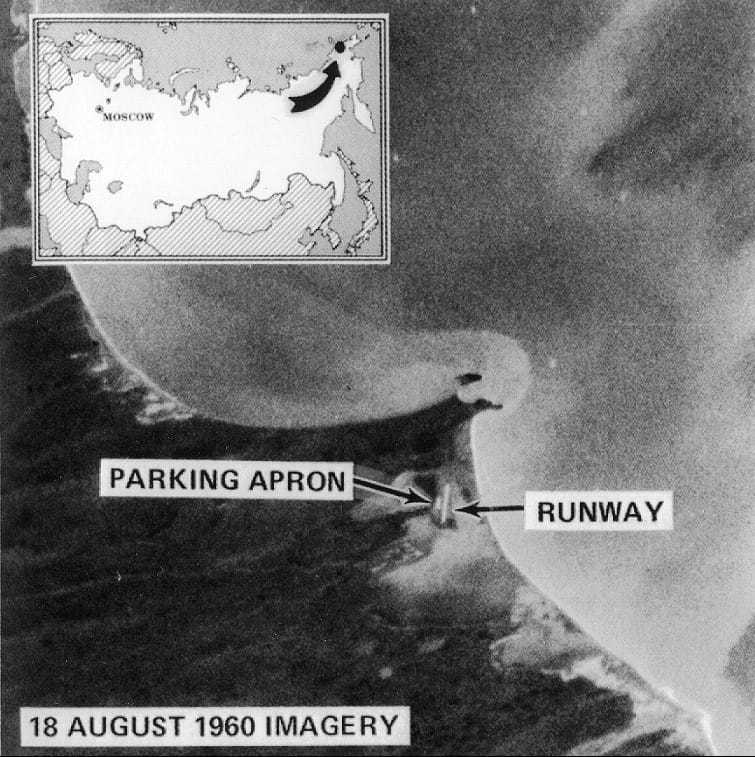 Satellite imagery from 1960 with the parking apron and runway labeled on it.