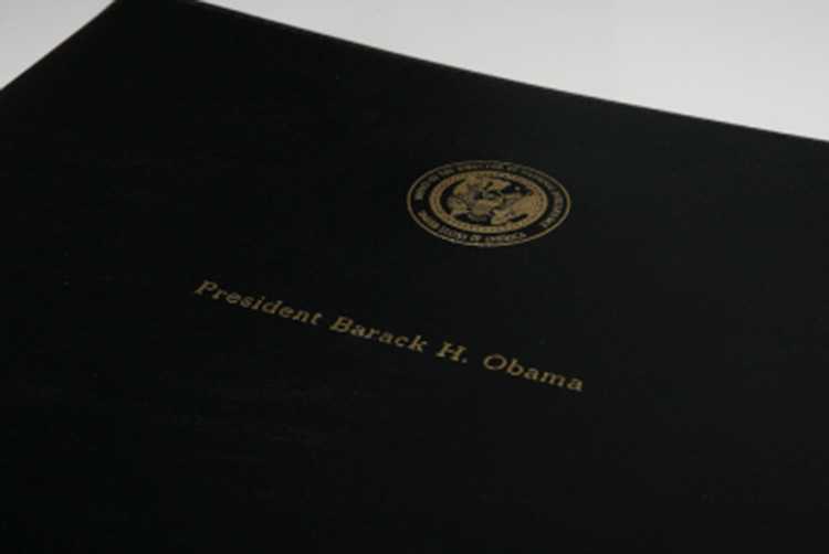 Barack Obama's President's Daily Brief Binder