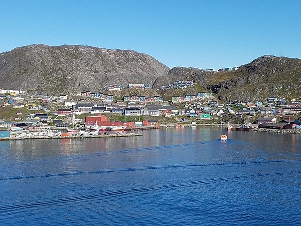 View of Qaqortoq from the sea. Founded in 1775, the town -- the largest in south Greenland -- has 3,200 inhabitants and is a cultural and commercial center of the region.