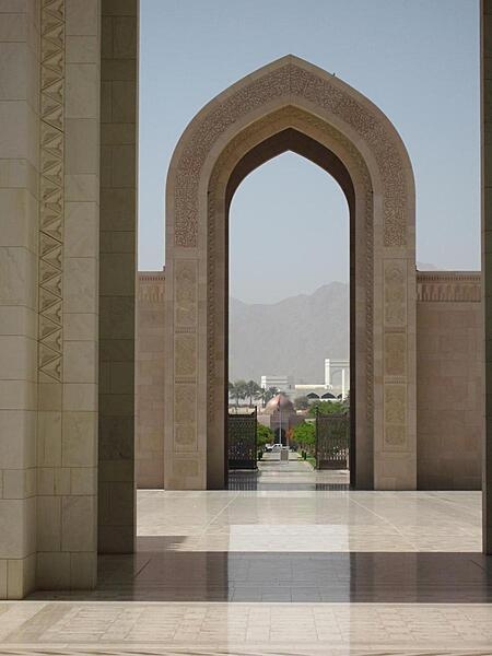 The Grand Mosque in Muscat was commissioned by Sultan Qaboos in 1992. It was inaugurated in 2001 and can accommodate up to 20,000 worshipers.