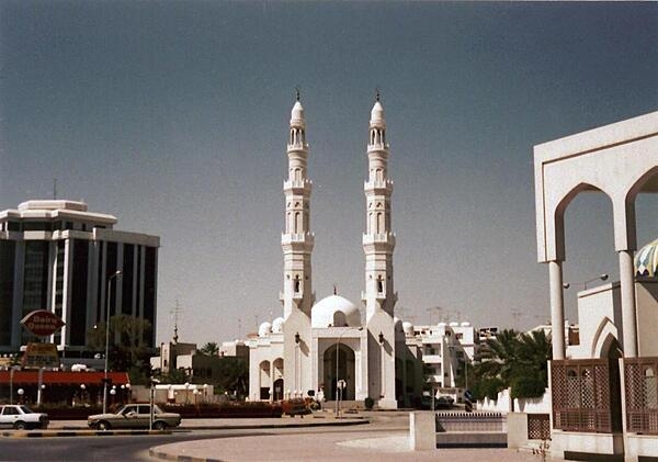 Mosque near Delmun Roundabout in Manama, Bahrain.