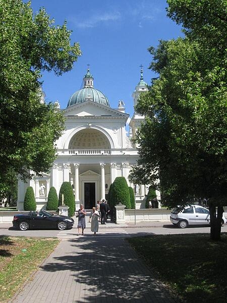 Saint Anne&apos;s Church outside the Palace at Wilanow in Warsaw.