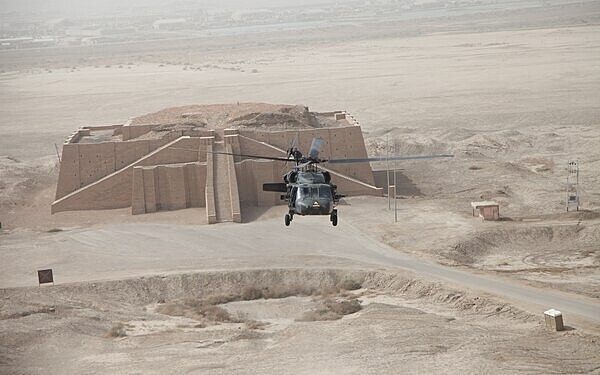 The Great Ziggurat of Ur in Iraq, viewed from a Black Hawk helicopter. Photo courtesy of the US Department of Defense/ Spc. Ernest Sivia III.