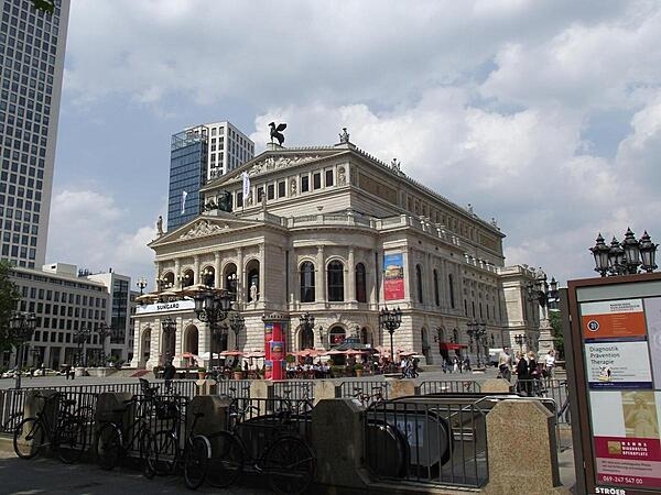 Inaugurated in 1880, the Alte Oper (Old Opera House) in Frankfurt, Germany, still serves as a major concert hall, as well as a theater. Operas, however, are performed in the new Oper Frankfurt (Frankfurt Opera).