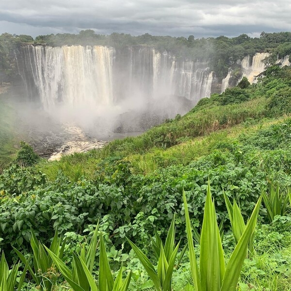 Calandula Falls is a broad, horseshoe-shaped waterfall located in Calandula, Malanje Province, Angola; it is one of the largest waterfalls by volume in Africa. Located on the Lucala River, some 360 km from Angola’s capital city of Luanda, the falls are 105 m (114.8 yd) high and 400 m (437.4 yd) wide.