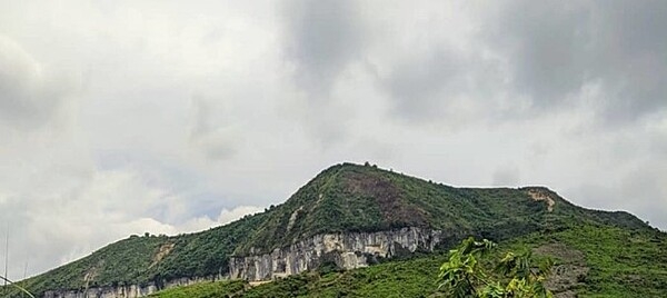 Mount Mangengenge is located southeast of Kinshasa in the Democratic Republic of Congo and overlooks the capital city; it is part of the Crystal Mountains range. The mountain is a pilgrimage site for many Congolese. The ascent is punctuated with crucifix sculptures, and the summit has a large cross.