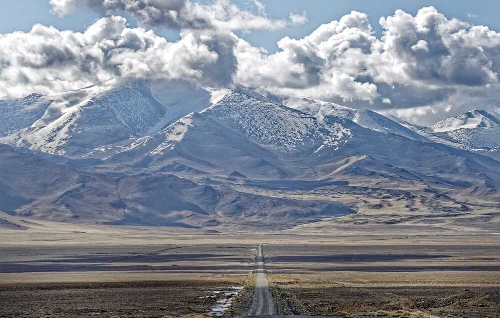 Tajikistan’s Tajik National Park includes in its 2,611,674 ha (6,453,587 acres) almost all of the Pamir Mountains, the third highest mountain system in the world. The Park features a blend of steppe, desert, grassland, and alpine regions with cold winters and cool summers. Tajik National Park is also home to the Fedchenko Glacier, the largest valley glacier in Eurasia; Uzoi Dam, the highest natural dam in the world; and Karakul Lake, the world’s highest large lake created by a meteor. The Park became a UNESCO World Heritage site in 2013 and is also home to one of Tajikistan’s national symbols, the snow leopard.