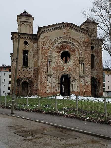 The Vidin Synagogue, completed in 1894, was the second largest synagogue in Bulgaria. Most of its congregation emigrated to Israel after World War II, and the communist government seized the synagogue, then in ruins, in 1950. In 2012, the Ministry of Culture announced plans to restore the building as a museum complex that includes a library, meeting hall, prayer spaces, and commemoration of the Holocaust, naming it after Vidin-born Jewish artist Jules Pascin.